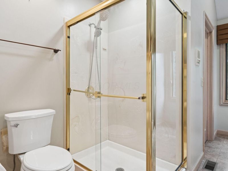 4248 Westleton Court, Columbus, OH 43221 Photo 37