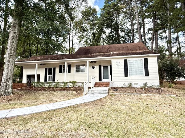 17245 E Main Street, Louisville, MS 39339