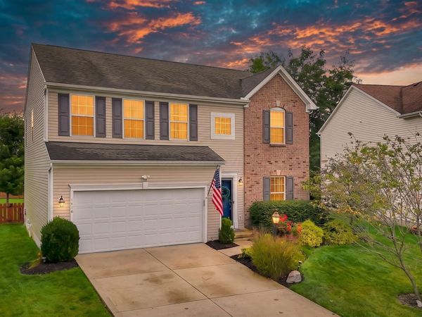 1416 Galway Bend N, Pataskala, OH 43062