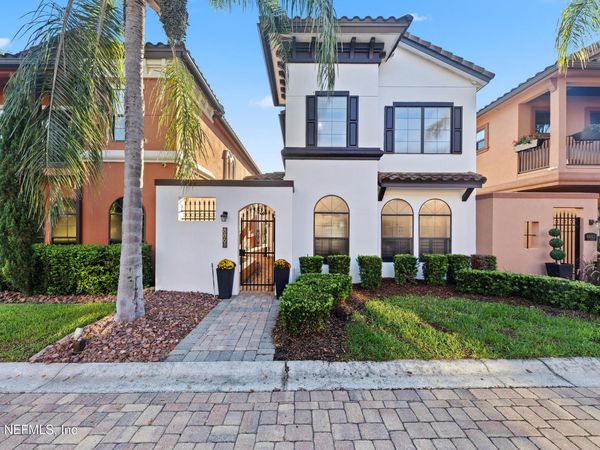 8861 LA TERRAZZA Place, Jacksonville, FL 32217