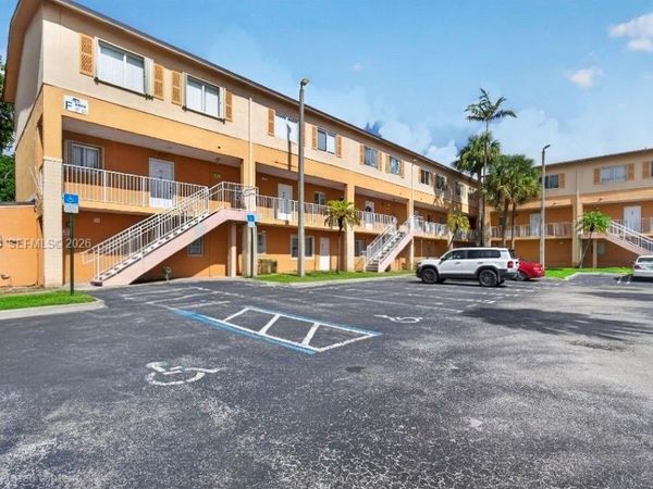 6205 Kendale Lakes Cir , Unit 281, Miami, FL 33183