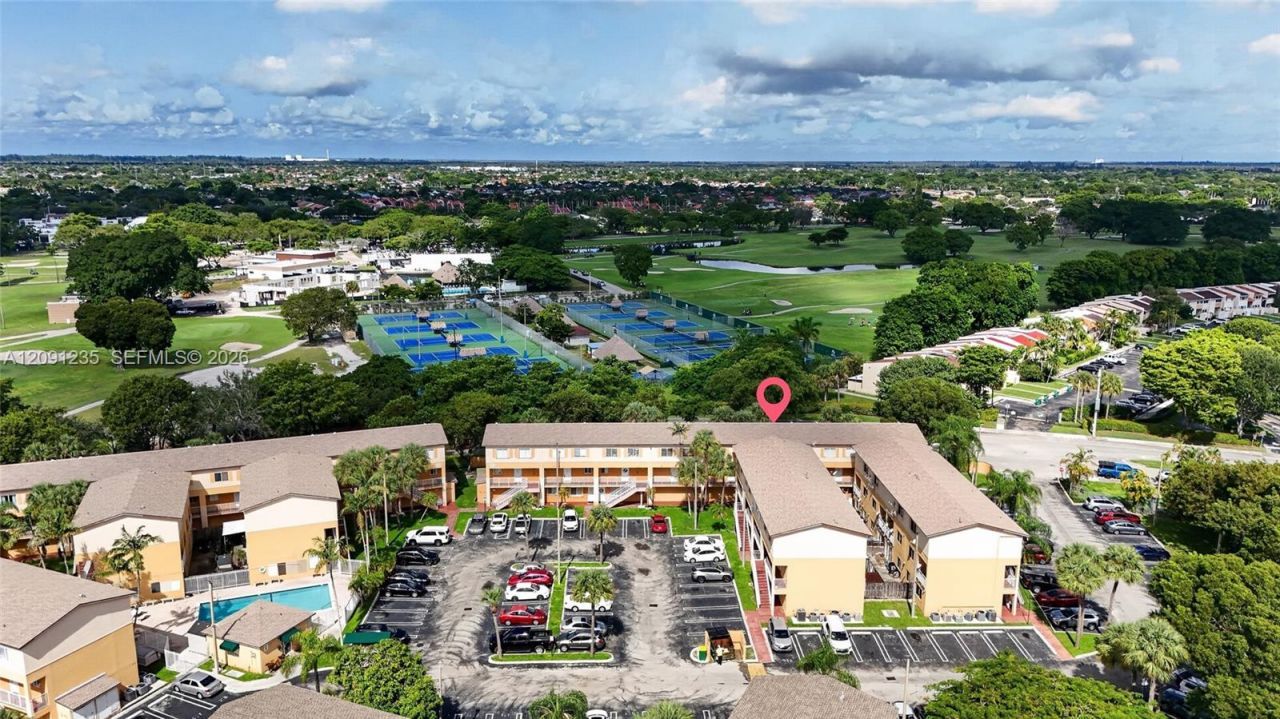 6205 Kendale Lakes Cir , Unit 281, Miami, FL 33183 Photo