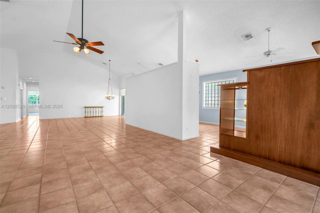 1545 W Lacosta Dr W , Pembroke Pines, FL 33027 Photo