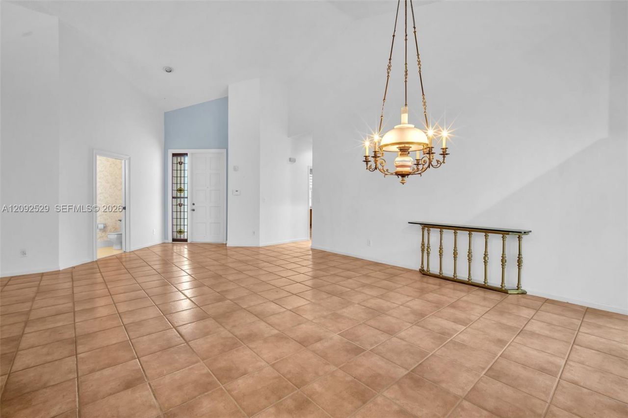 1545 W Lacosta Dr W , Pembroke Pines, FL 33027 Photo