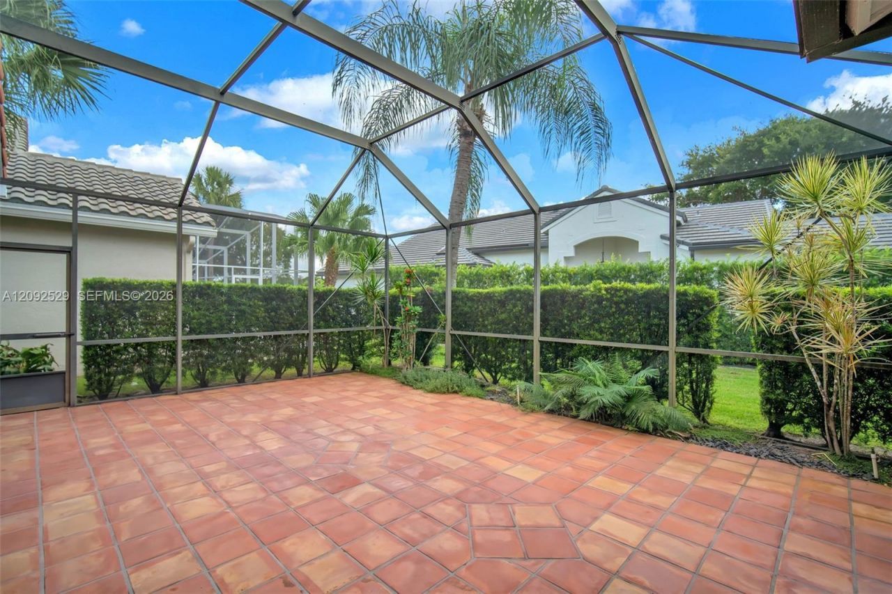 1545 W Lacosta Dr W , Pembroke Pines, FL 33027 Photo