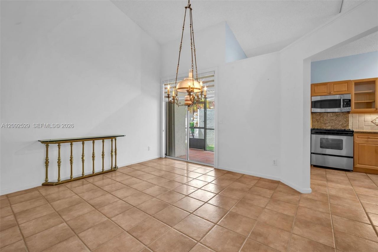 1545 W Lacosta Dr W , Pembroke Pines, FL 33027 Photo