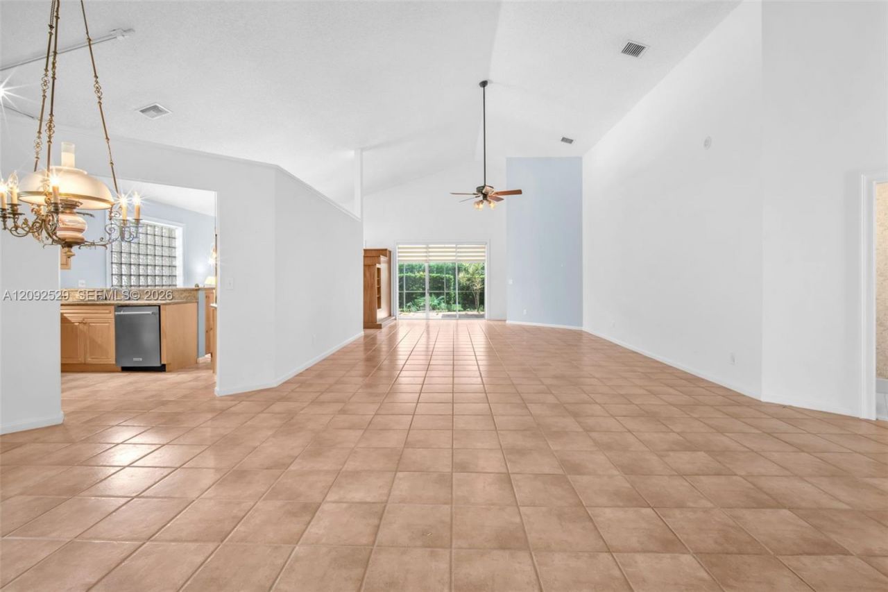 1545 W Lacosta Dr W , Pembroke Pines, FL 33027 Photo