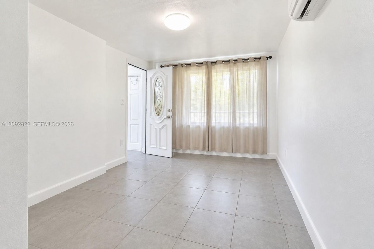 215 NW 67th Ave , Miami, FL 33126 Photo