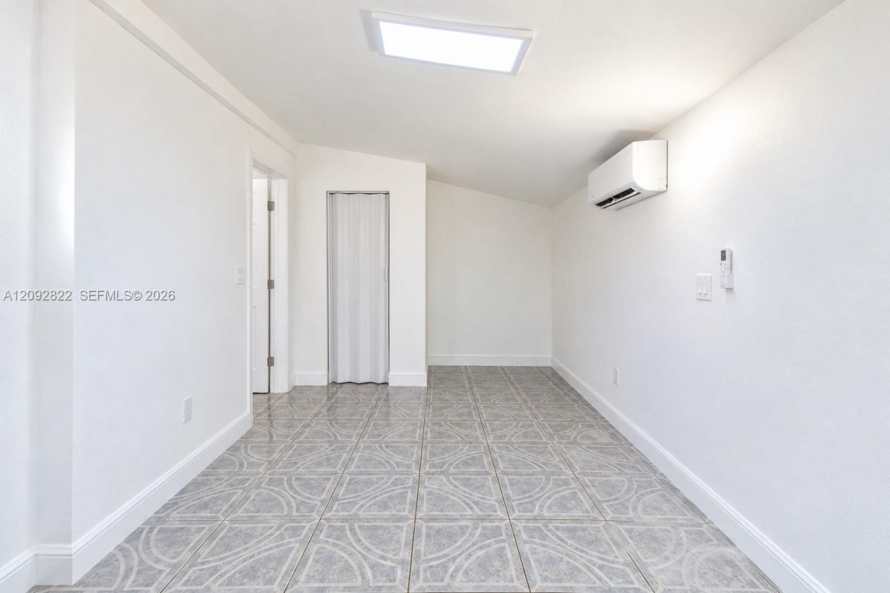 215 NW 67th Ave , Miami, FL 33126 Photo
