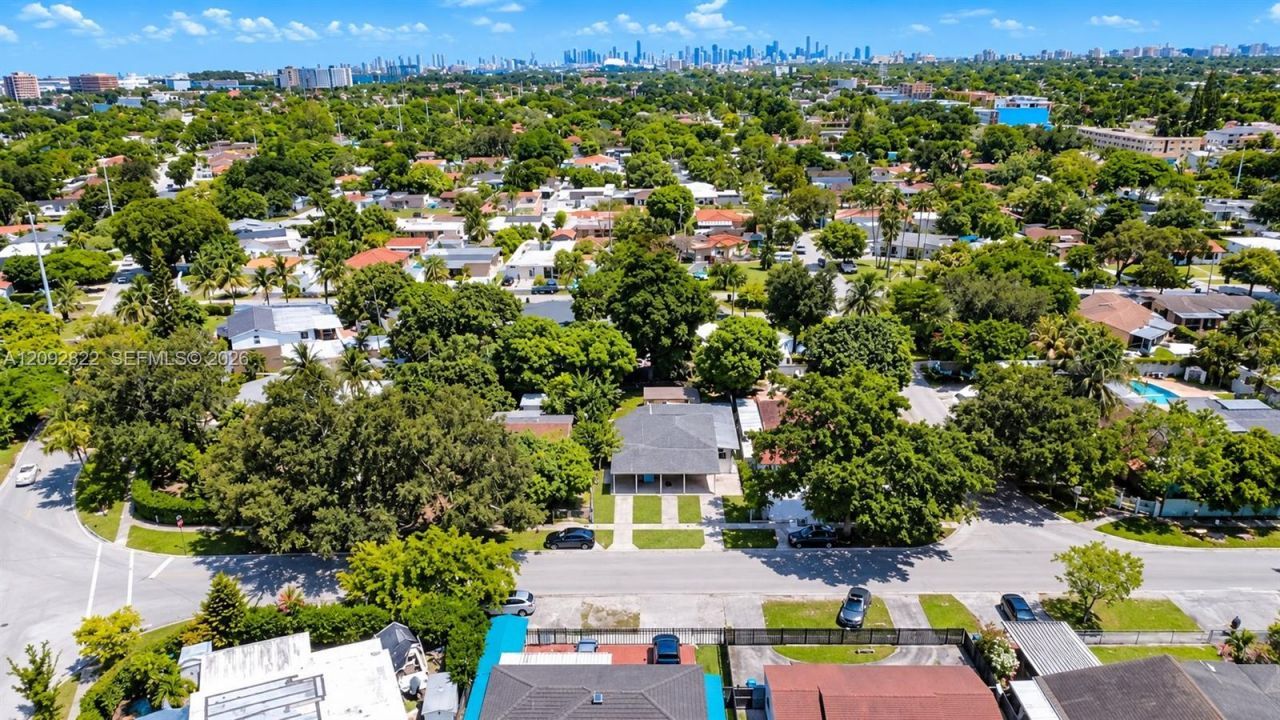 215 NW 67th Ave , Miami, FL 33126 Photo