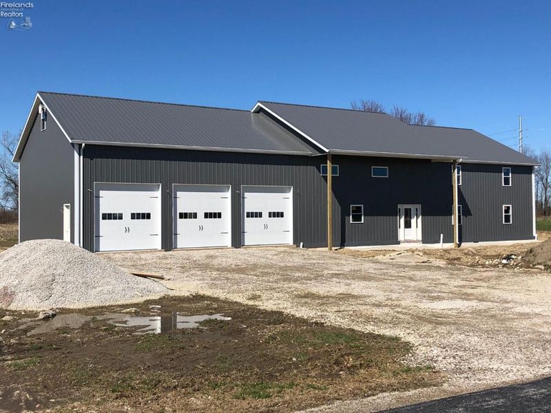 13235 E CR 58, Bloomville, OH 44818 Photo 2