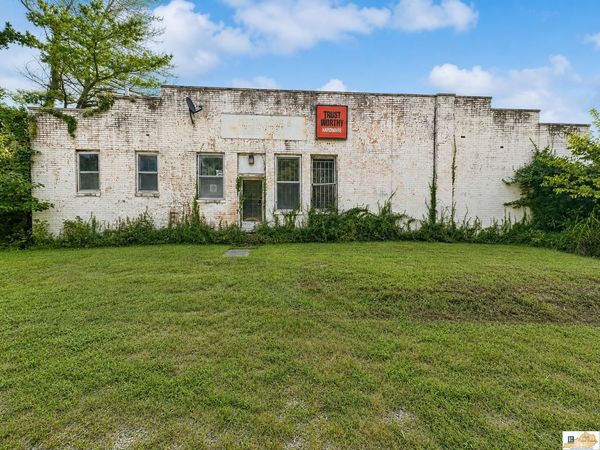 507 Mill Street 951 N West Street, Munfordville, KY 42765