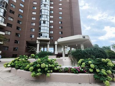 1600 N OAK STREET , Unit 1201, ARLINGTON, VA 22209