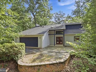 2025 MOCK ORANGE COURT , RESTON, VA 20191