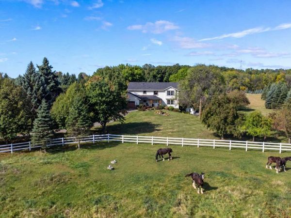 3995 Eckert Avenue SE, Delano, MN 55328