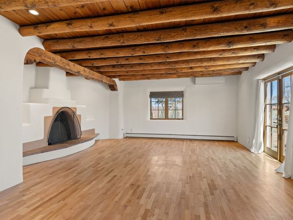 2347 Botulph Road, Santa Fe, NM 87505