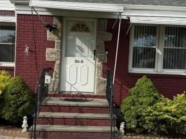 264-15 82nd Ave, Unit 2nd Floor, Floral Park, NY 11004