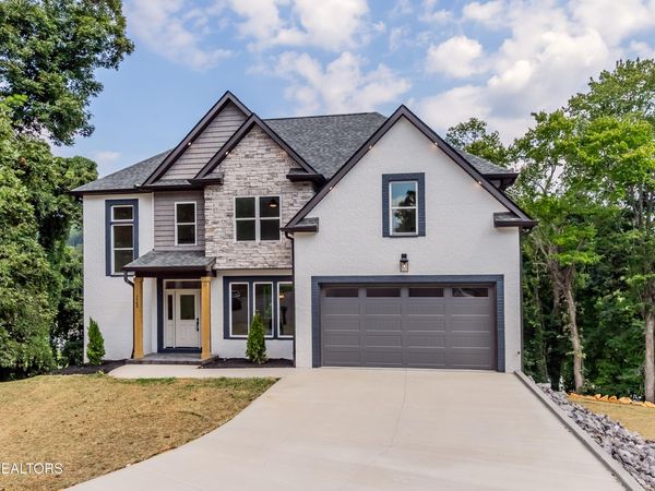 7560 Christin Lee Circle, Knoxville, TN 37931