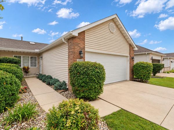 1723 Fir Avenue , Crown Point, IN 46307