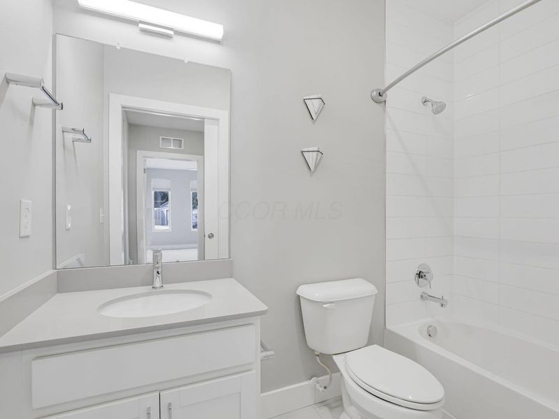 1020 Pennsylvania Avenue, Columbus, OH 43201 Photo 32