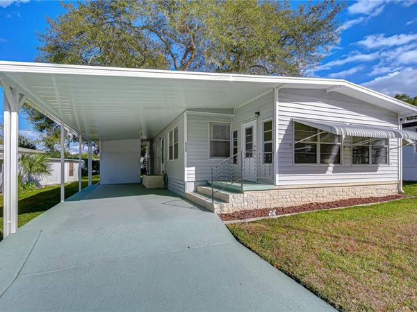 6128 RIDGEWOOD DRIVE , ZEPHYRHILLS, FL 33542