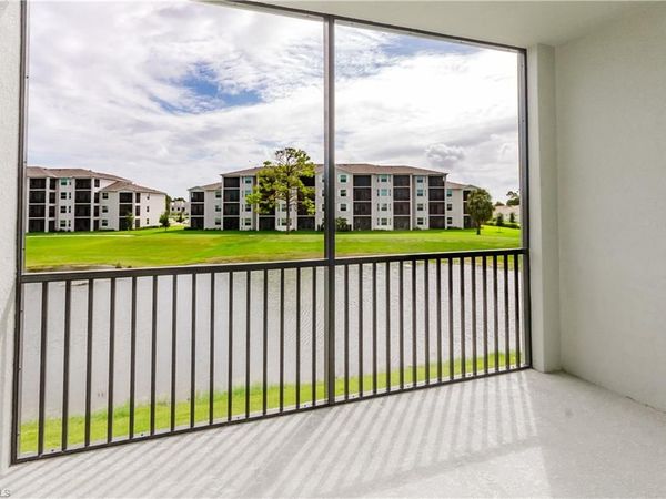 18411 COPPERHEAD CT N, Unit 325, LEHIGH ACRES, FL 33936