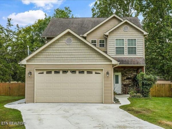 7900 Wheatland Drive , Knoxville, TN 37931