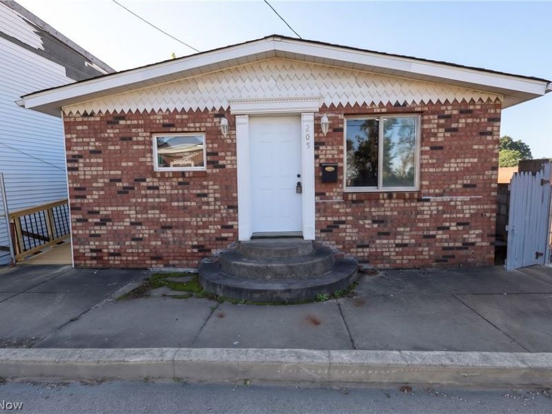 205 E High St, Flushing, OH 43977 Photo 1