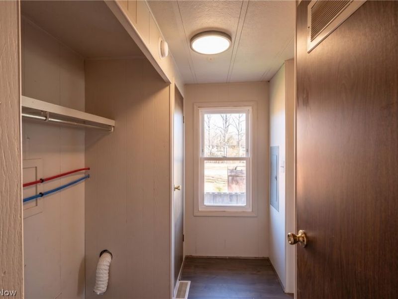 205 E High St, Flushing, OH 43977 Photo 10