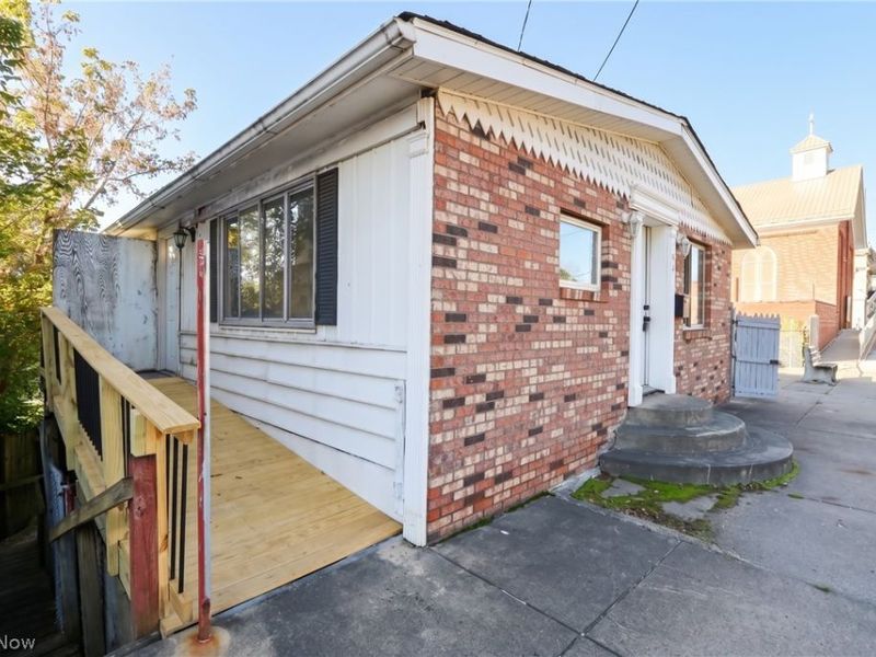 205 E High St, Flushing, OH 43977 Photo 2