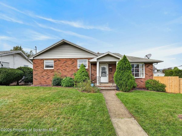 3900 Winfield Avenue , Moosic, PA 18507