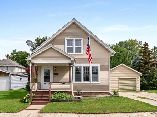 520 Hickory Street, Sheboygan Falls, WI 53085