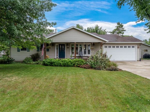 5810 VESPER Drive , South Beloit, IL 61080