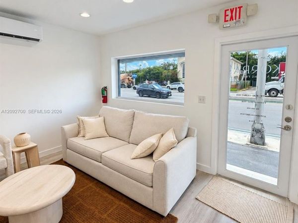 5801 SW 40th St , Unit B, Miami, FL 33155