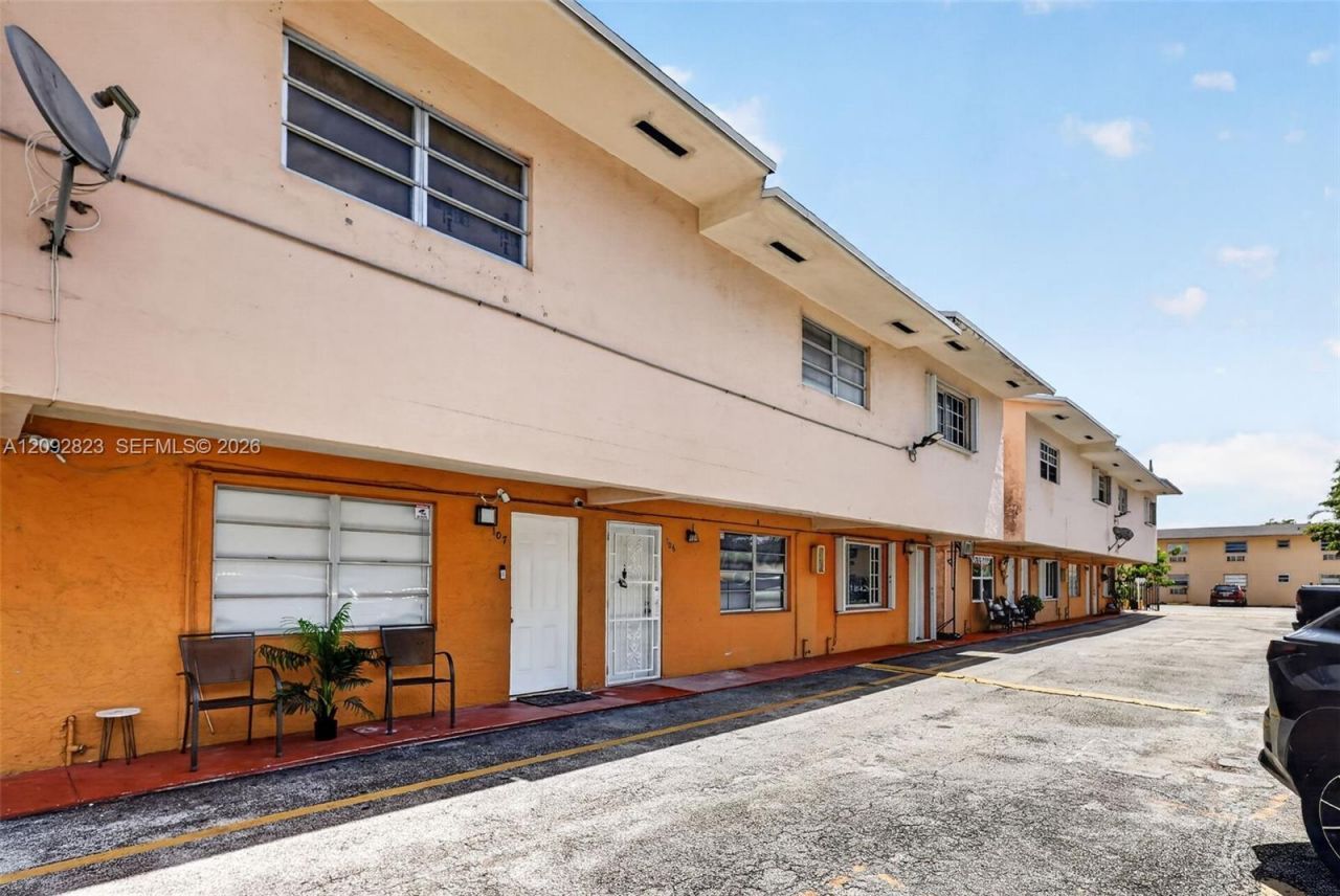 275 W 68th St, Unit 106, Hialeah, FL 33014 Photo