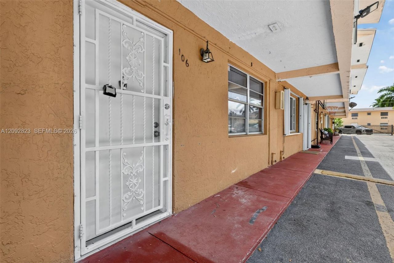 275 W 68th St, Unit 106, Hialeah, FL 33014 Photo