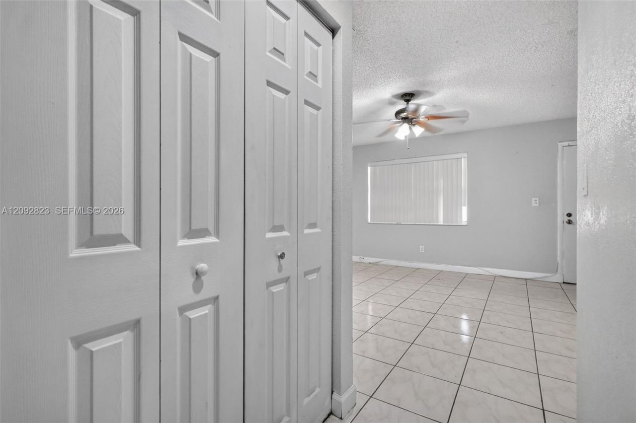 275 W 68th St, Unit 106, Hialeah, FL 33014 Photo