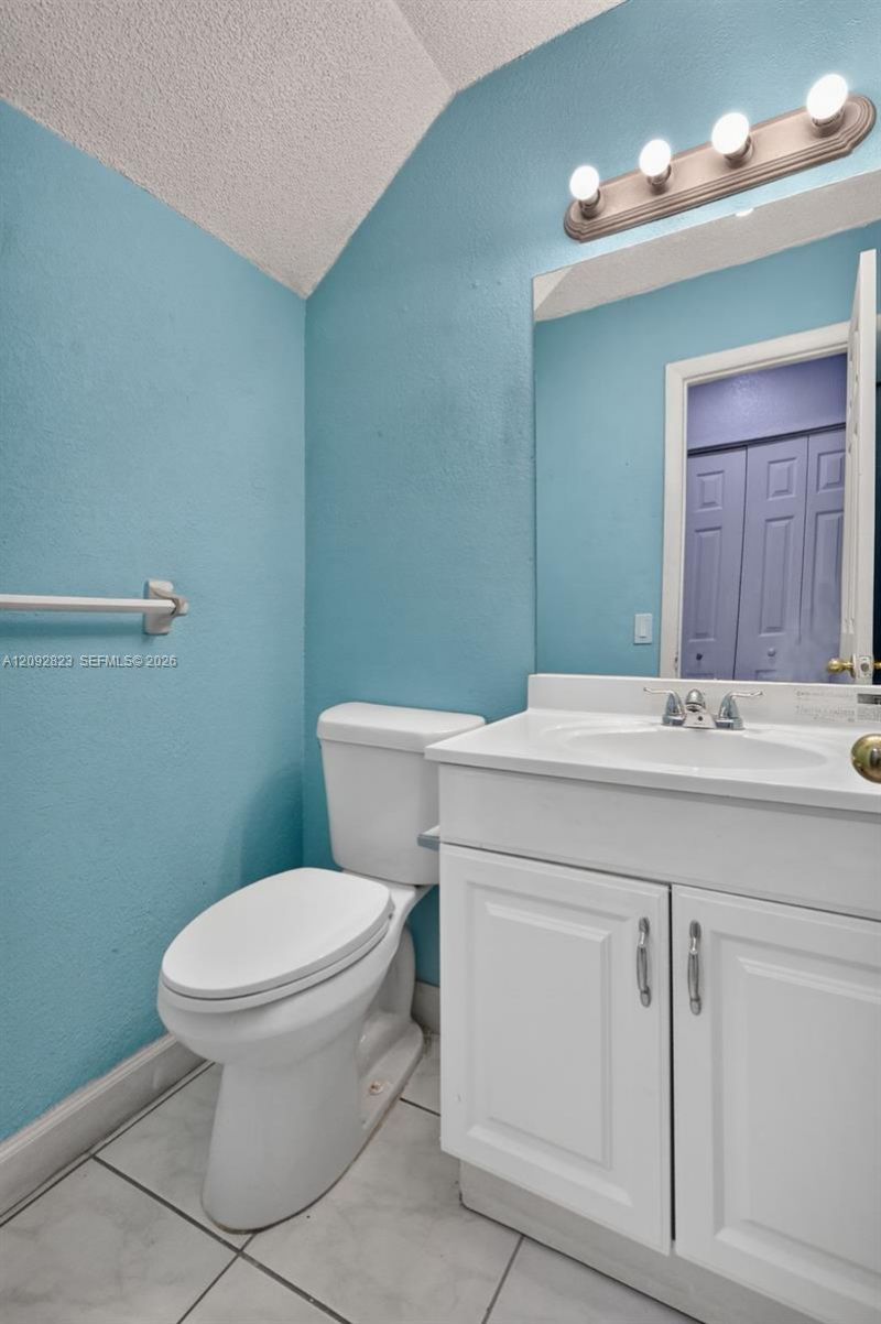 275 W 68th St, Unit 106, Hialeah, FL 33014 Photo