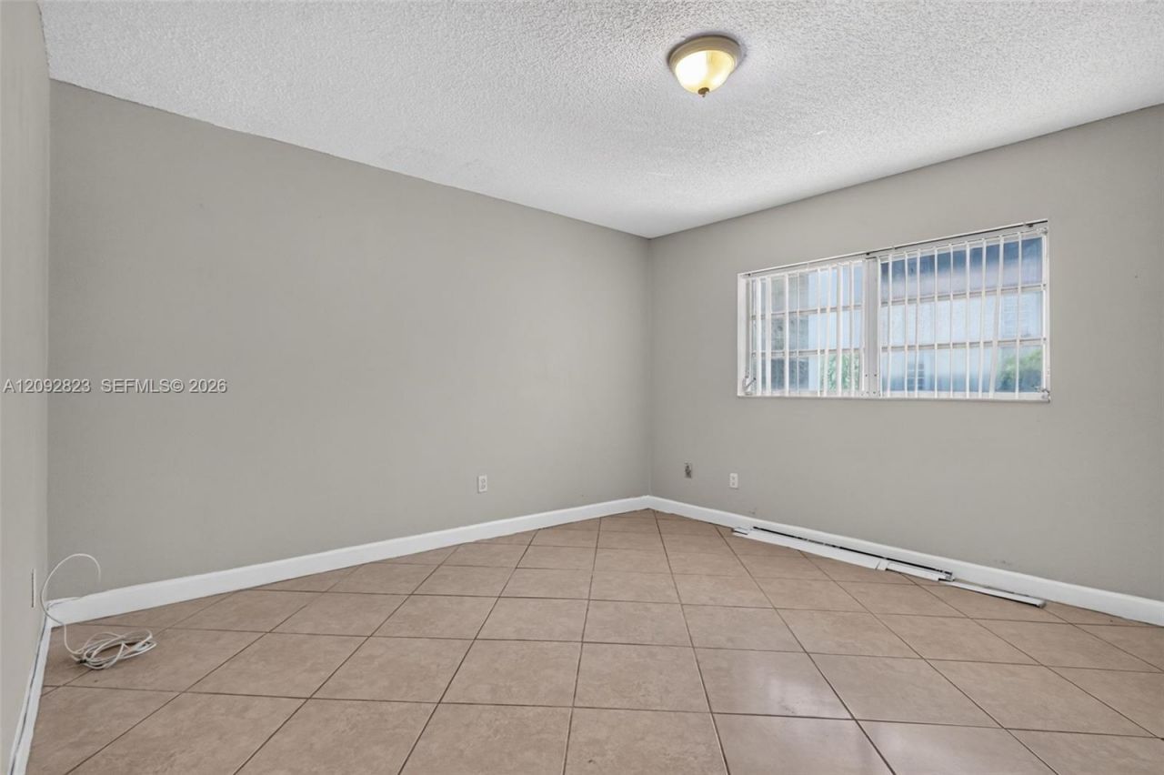 275 W 68th St, Unit 106, Hialeah, FL 33014 Photo