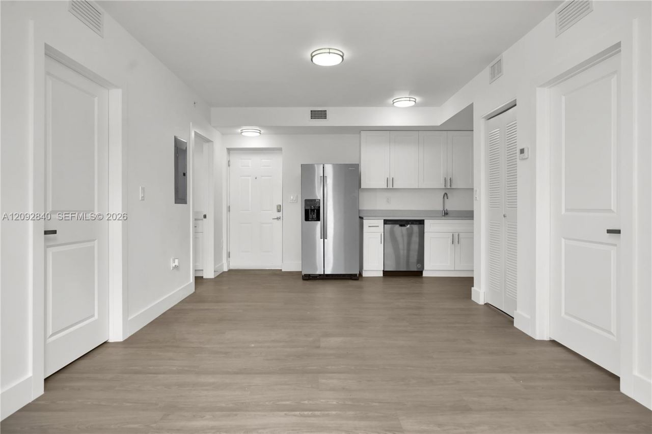 1620 NW 18th St, Miami, FL 33125 Photo