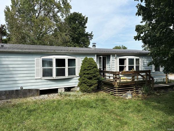 5835 E Schrader Road, Columbia City, IN 46725