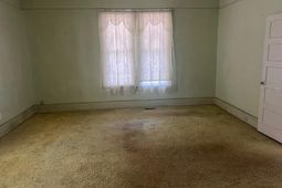 1757 Broughton Street photo 4