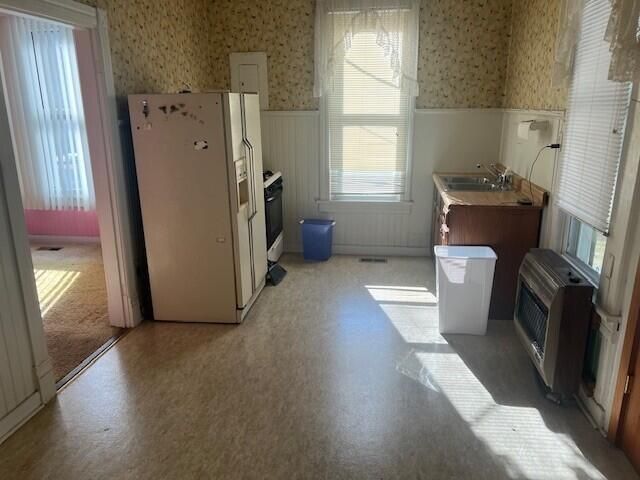 1757 Broughton Street Photo 8