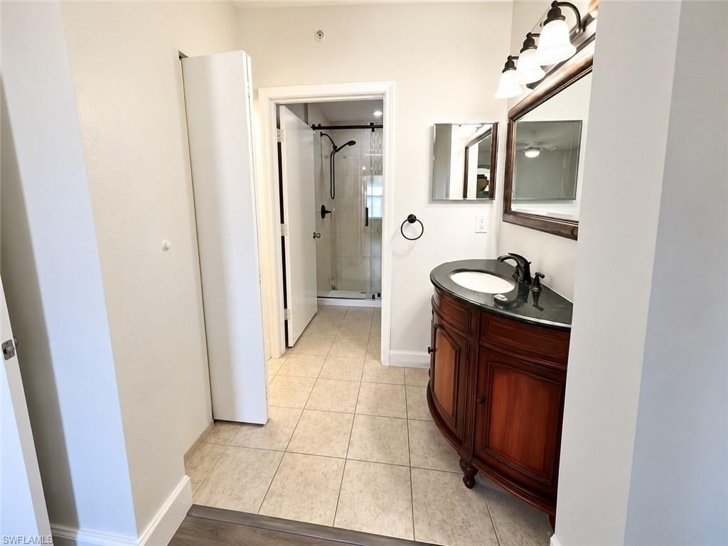 8275 Ibis Club Dr, Unit 706, Naples, FL 34104 Photo