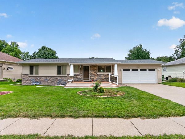 1314 Top-O-Hollow Road, Ames, IA 50010