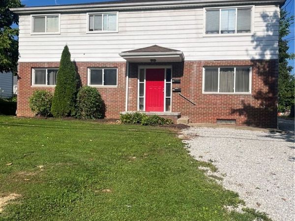 492-494 N Hawkins Avenue, Akron, OH 44313