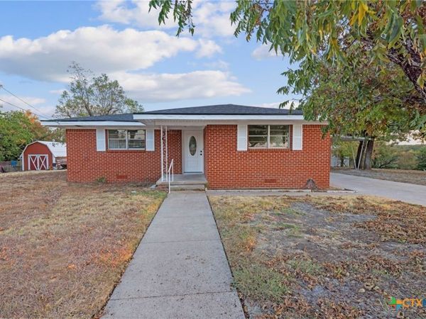 1002 College Street, Gatesville, TX 76528