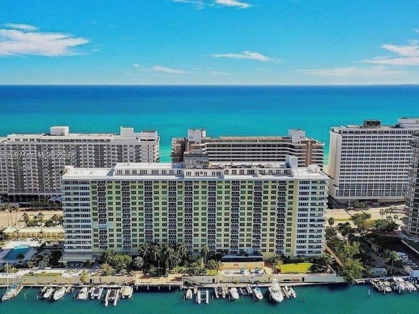 5600 Collins Ave , Unit 6J, Miami Beach, FL 33140