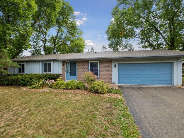 4758 Hauge Circle, Eagan, MN 55122