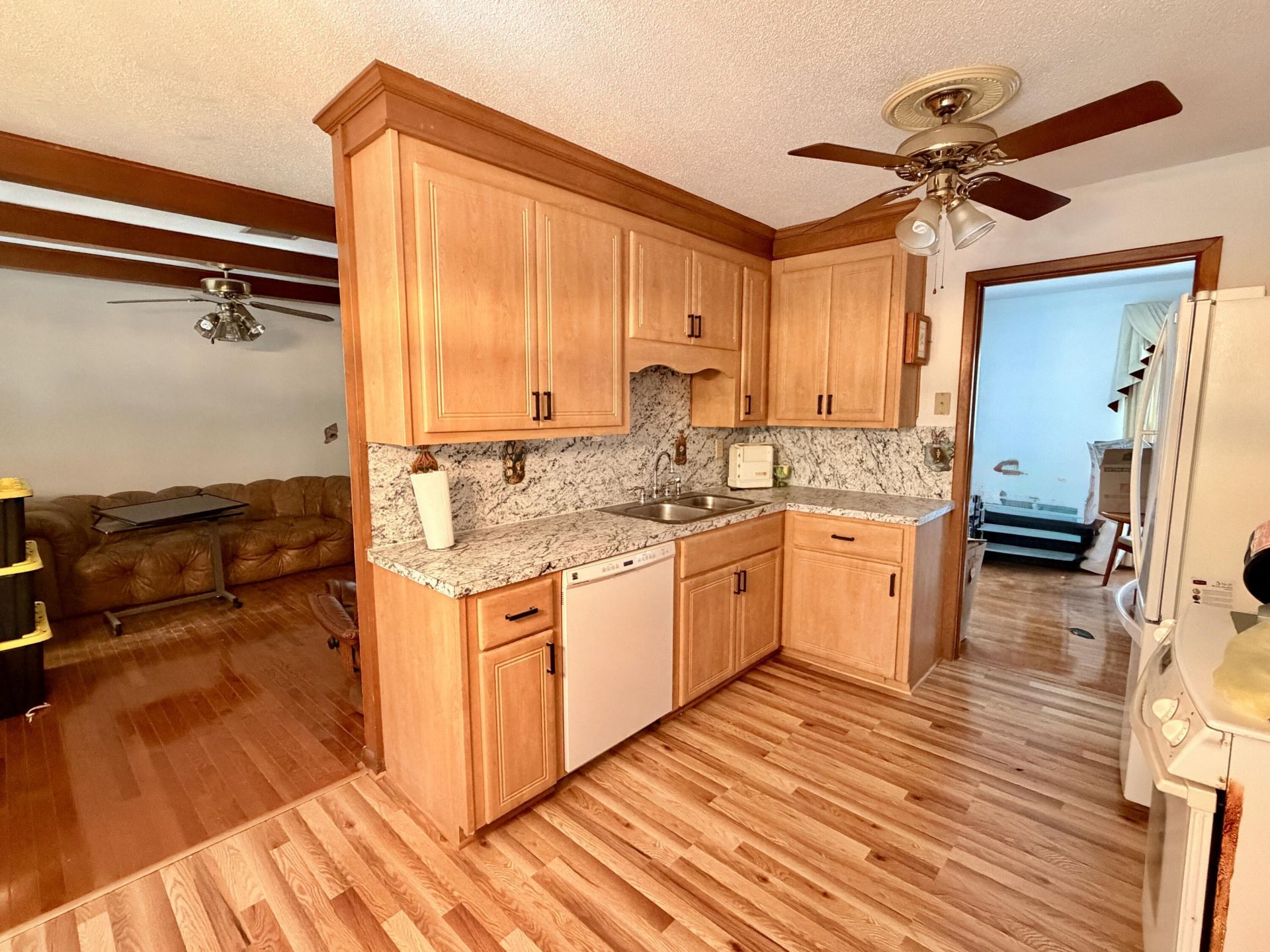 4351 Helene Drive Photo 7